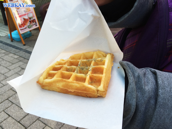 しらすバターワッフル 食べ歩き 江ノ島 江ノ島駅