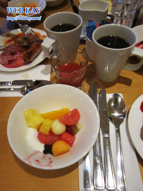 ホテル「ホリデイ・イン・グロスター」の朝食　フルーツ