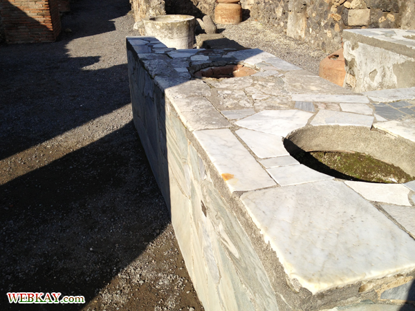 居酒屋 ポンペイ Pompeii 世界遺産 オプショナルツアー 観光 イタリア周遊 旅行