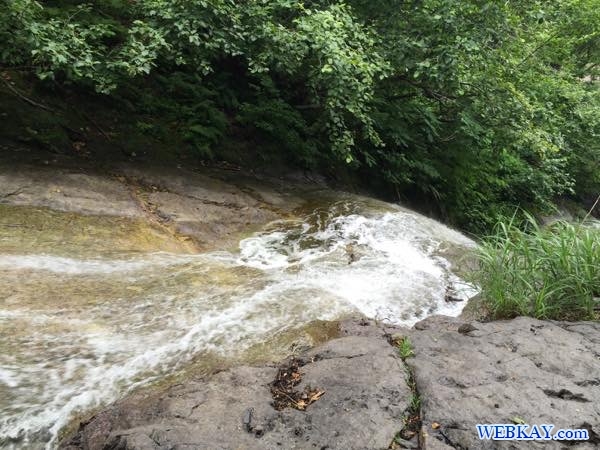 世界自然遺産 北海道 知床 カムイワッカ湯の滝までの道 kamuywakka waterfall