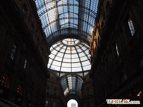 Galleria Vittorio Emanuele ヴィットリオ・エマヌエーレ2世のガッレリア アーケード ミラノ MILANO 散策 イタリア旅行 観光スポット