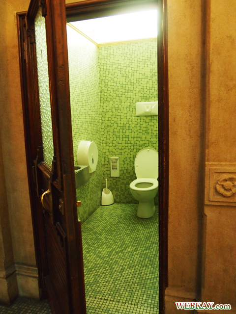 トイレ 地下 Verona ヴェローナ 散策 イタリア ぶらり旅 レビュー